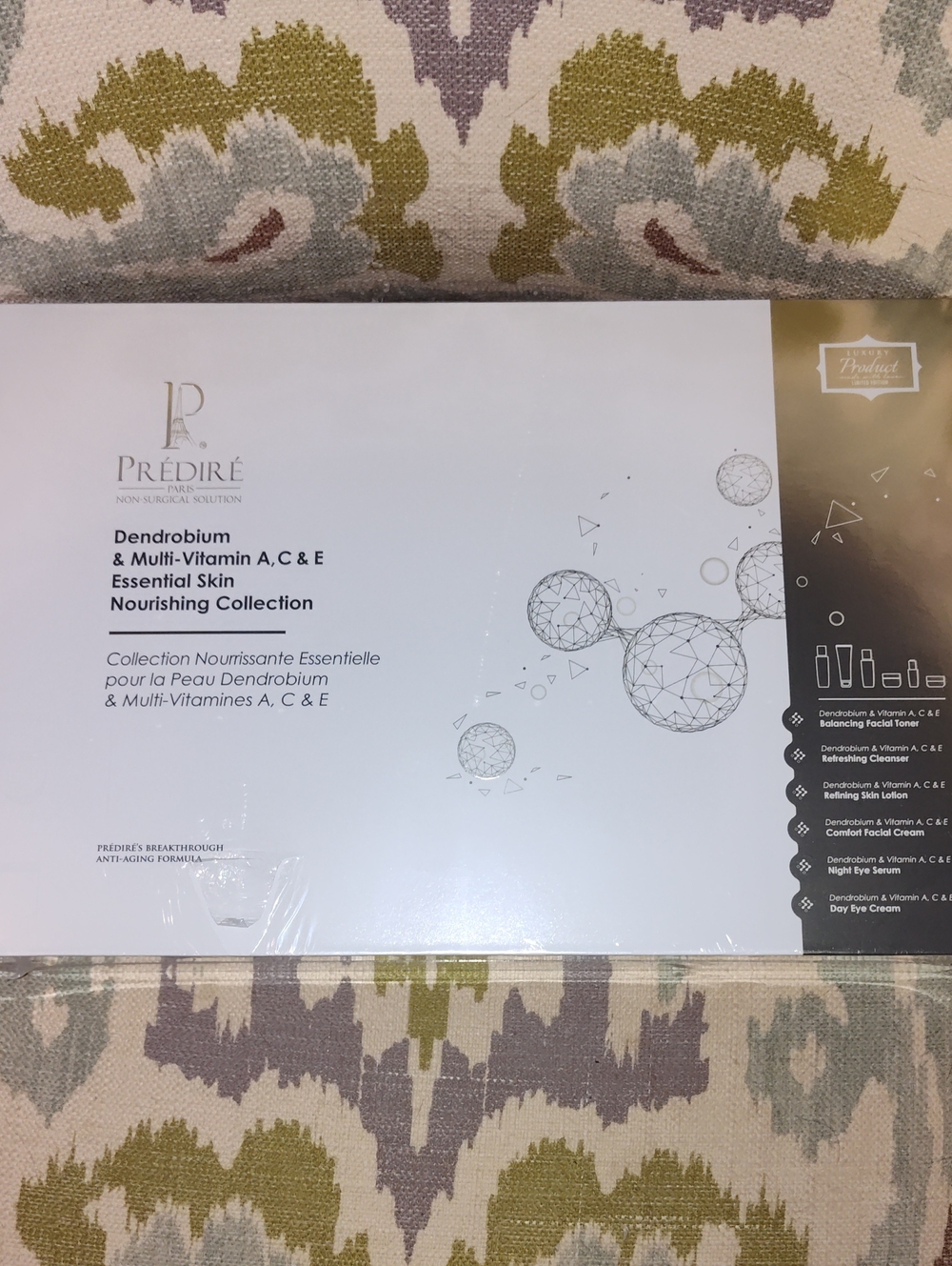 NIB Dendrobium Multivitamin A, C&E Essential  Nourishing Skin Collection - White